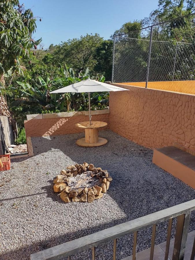 Chacara Bella Vida Com Piscina Churrasqueira Salao De Festas Fogao A Lenha Quadra Aracariguama Exteriér fotografie
